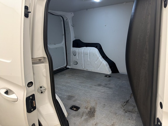 Volkswagen Caddy 13 of 30