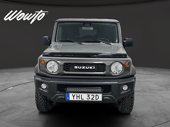 Suzuki Jimny 2 of 5
