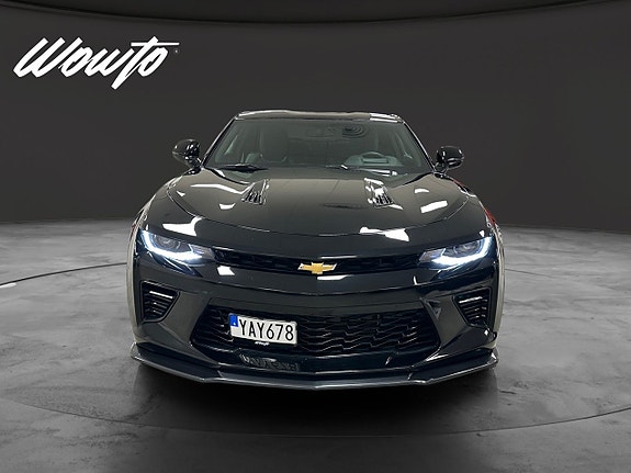 Chevrolet Camaro SS 2 of 5