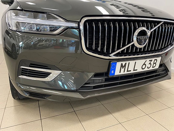 Volvo XC60 2 of 5