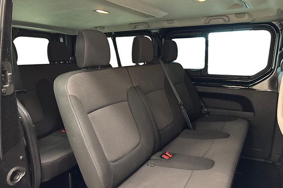 Renault Trafic 13 of 20