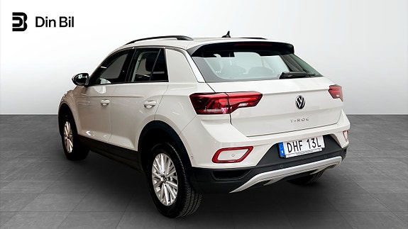 Volkswagen T-Roc 3 of 13