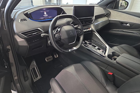 Peugeot 5008 5 of 5