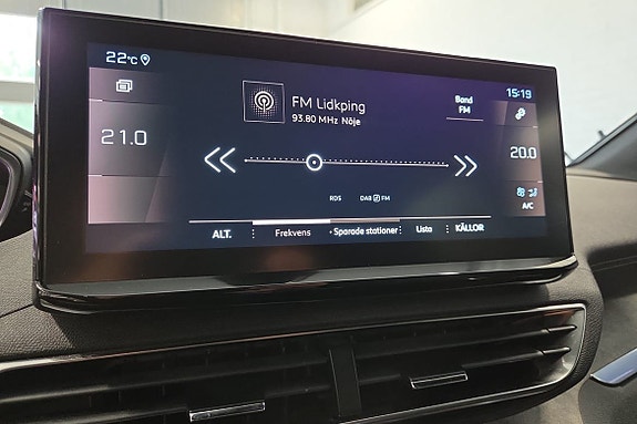 Peugeot 5008 8 of 16