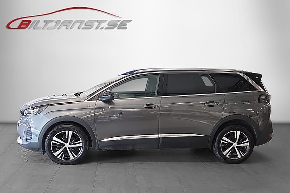 Peugeot 5008 2 of 5