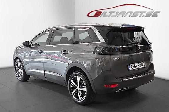 Peugeot 5008 3 of 5