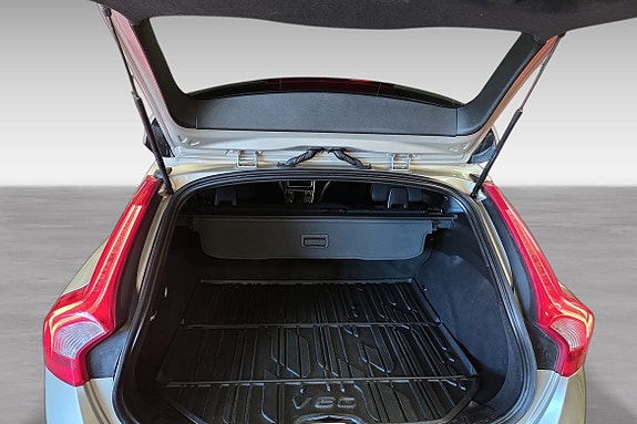 Volvo V60 10 of 13
