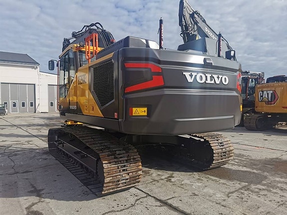 Volvo EC 250 EL 3 of 15