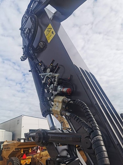 Volvo EC 250 EL 15 of 15