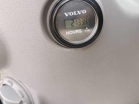 Volvo EC 250 EL 5 of 15