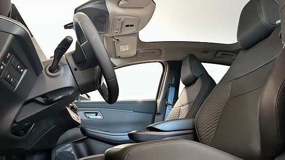 Nissan Leaf 13 of 13