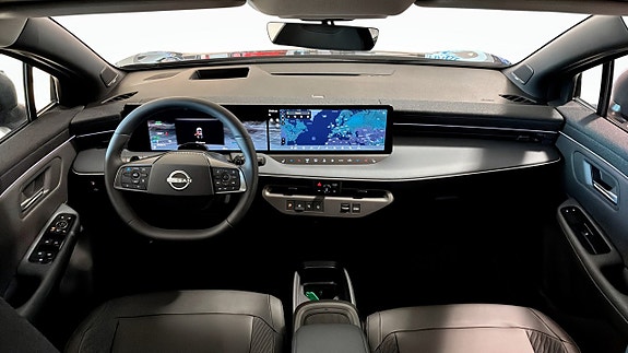 Nissan Leaf 4 of 5