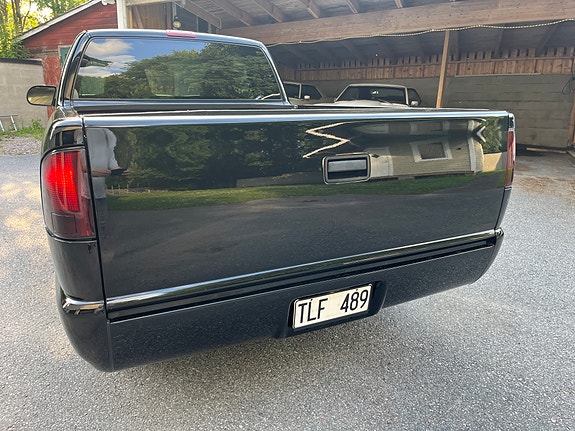 Chevrolet Extended Cab 3 of 5