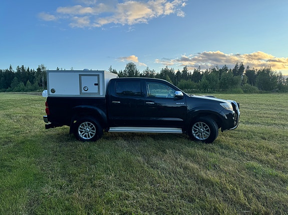 Toyota HiLux 4 of 5