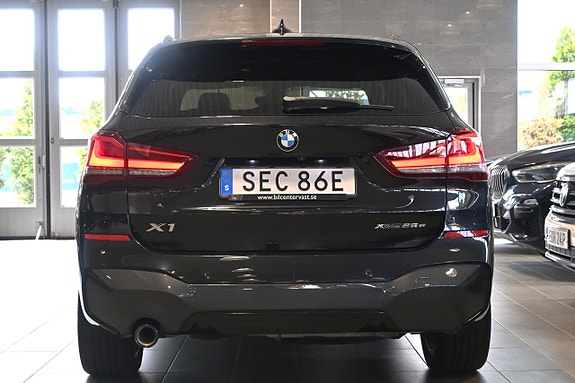 BMW X1 4 of 5