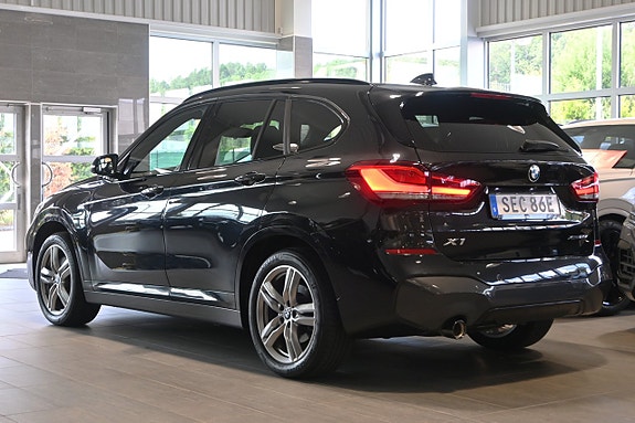 BMW X1 3 of 5
