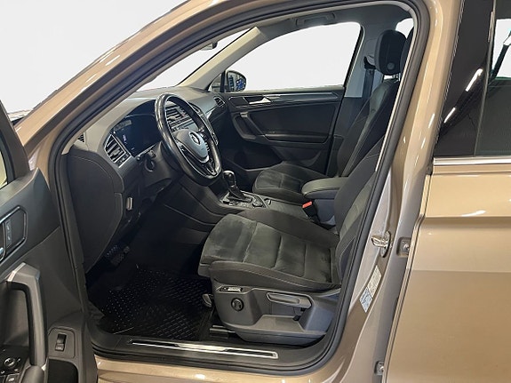Volkswagen Tiguan 9 of 15