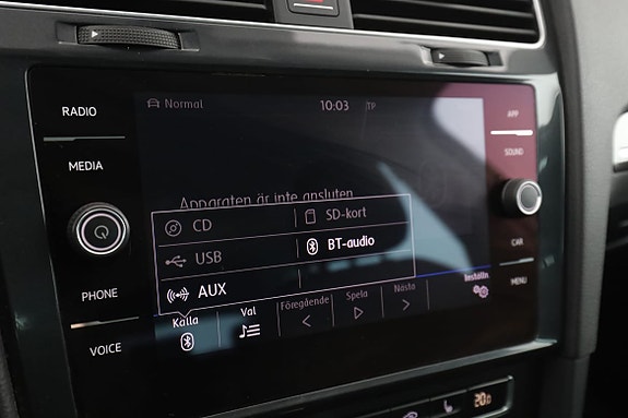 Volkswagen Golf Alltrack 21 of 30