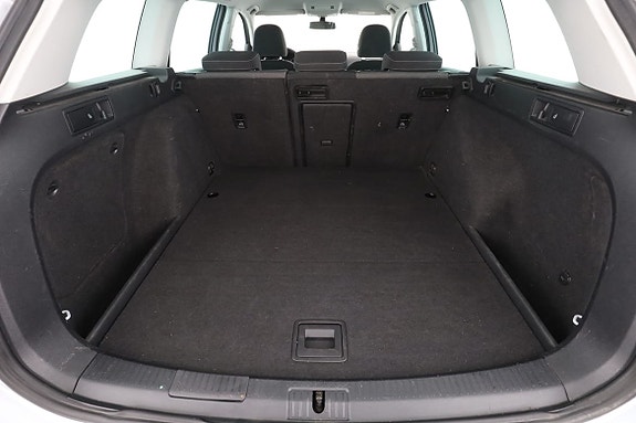 Volkswagen Golf Alltrack 18 of 30