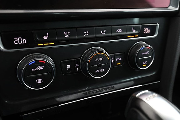 Volkswagen Golf Alltrack 26 of 30