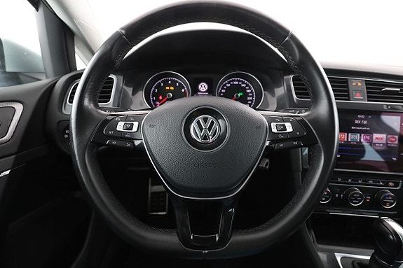 Volkswagen Golf Alltrack 19 of 30