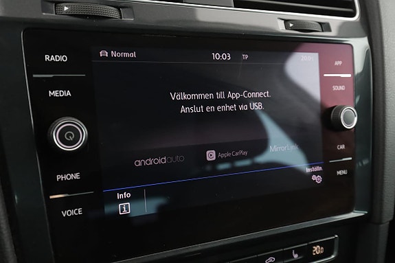 Volkswagen Golf Alltrack 22 of 30