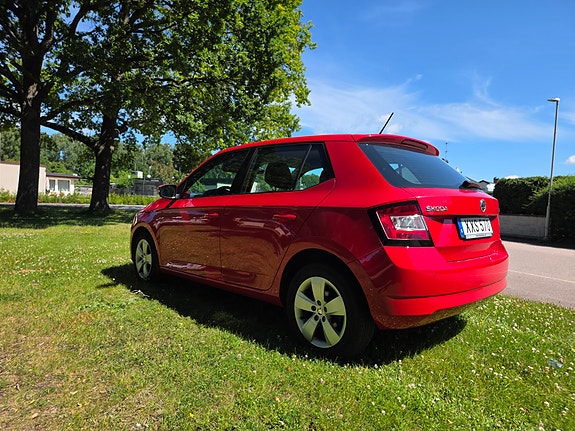 Skoda Fabia 2 of 5