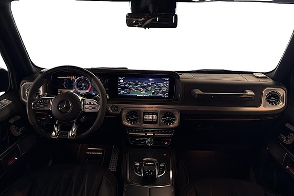 Mercedes-Benz G63 18 of 25