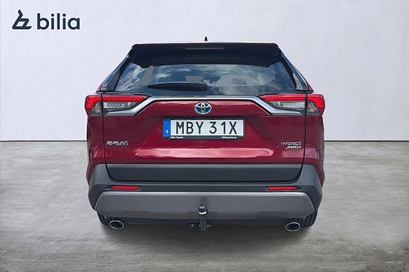 Toyota RAV4 5 of 5