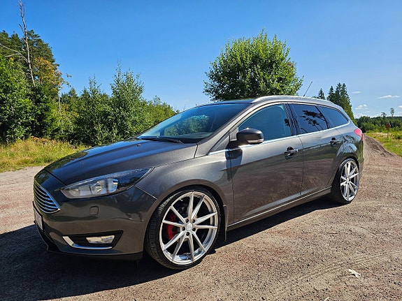Ford Focus 2 of 5