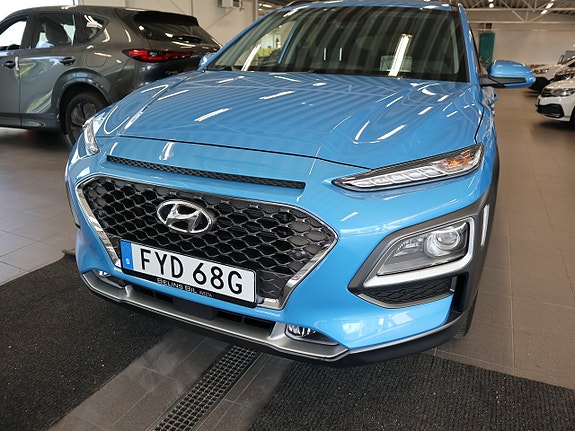 Hyundai Kona 2 of 5