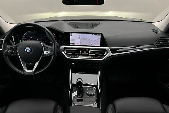 BMW 320d 3 of 3