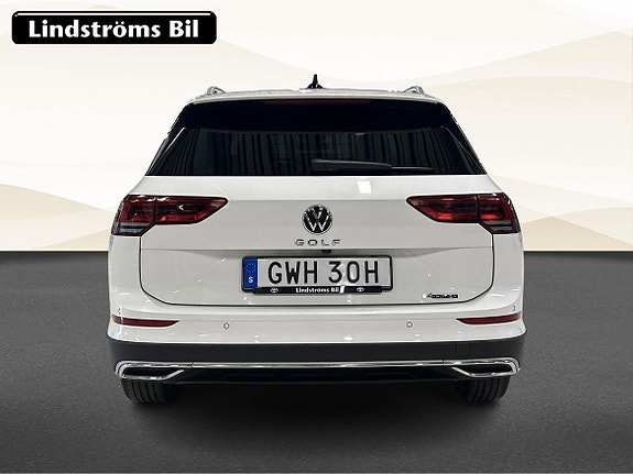 Volkswagen Golf Alltrack 8 of 20