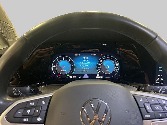 Volkswagen Golf Alltrack 15 of 20