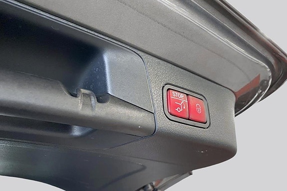 Mercedes-Benz GLB200 17 of 21