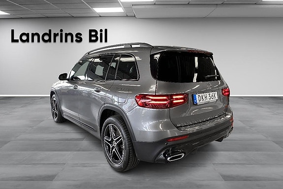 Mercedes-Benz GLB200 6 of 21