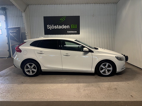 Volvo V40 5 of 5