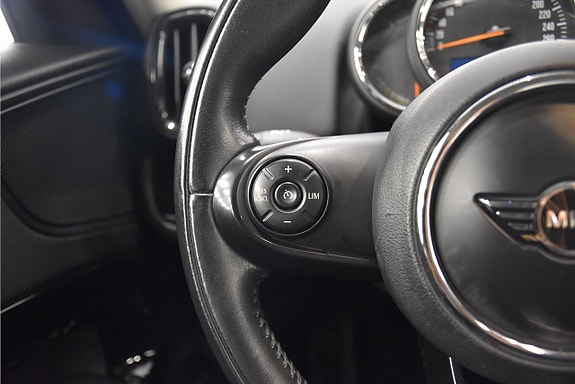 MINI Countryman Cooper SE 10 of 18
