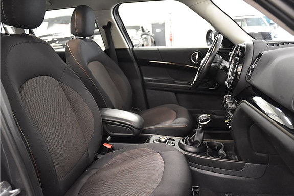 MINI Countryman Cooper SE 12 of 18