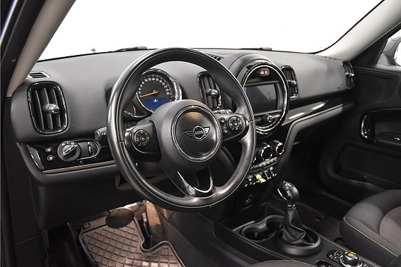 MINI Countryman Cooper SE 9 of 18