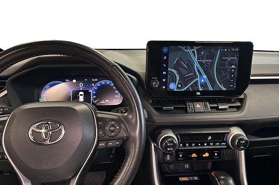 Toyota RAV4 Plug-in Hybrid 11 of 25