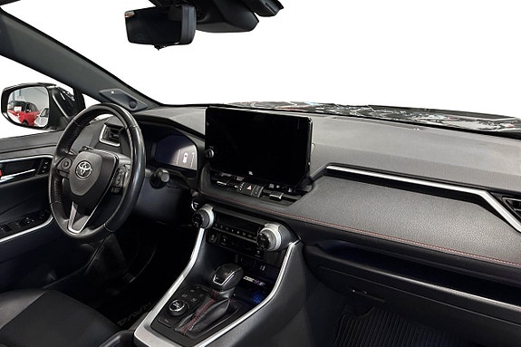 Toyota RAV4 Plug-in Hybrid 15 of 25
