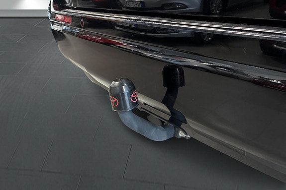 Toyota RAV4 Plug-in Hybrid 18 of 25