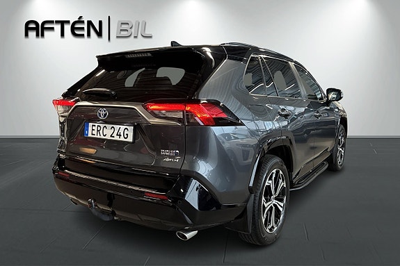 Toyota RAV4 Plug-in Hybrid 10 of 25
