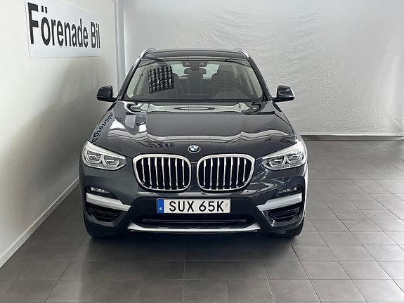 BMW X3 2 of 5