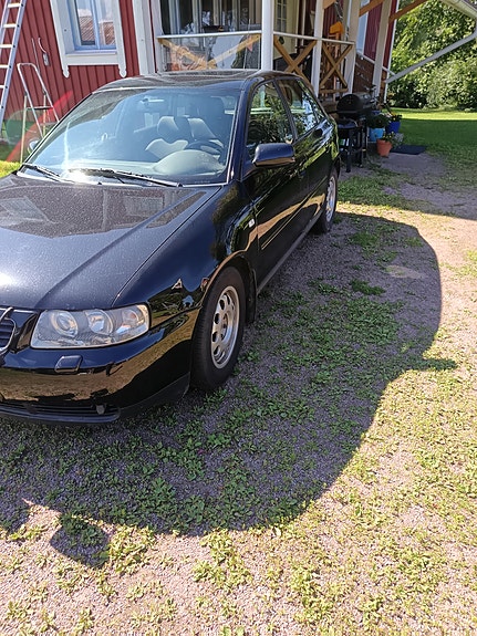 Audi A3 3 of 5