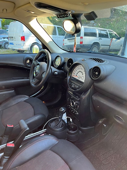 MINI Countryman Cooper D 4 of 5