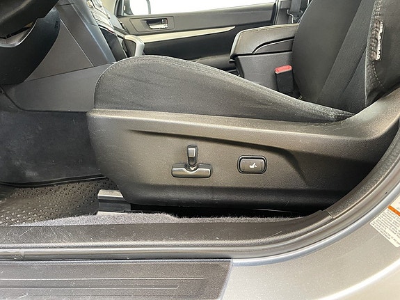 Subaru Outback 21 of 30