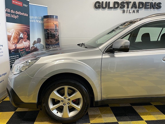 Subaru Outback 13 of 30