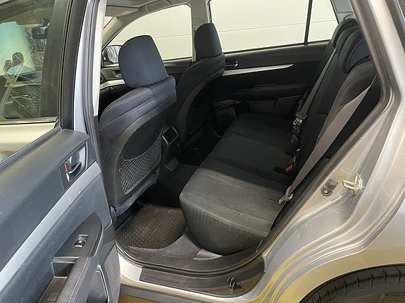 Subaru Outback 28 of 30
